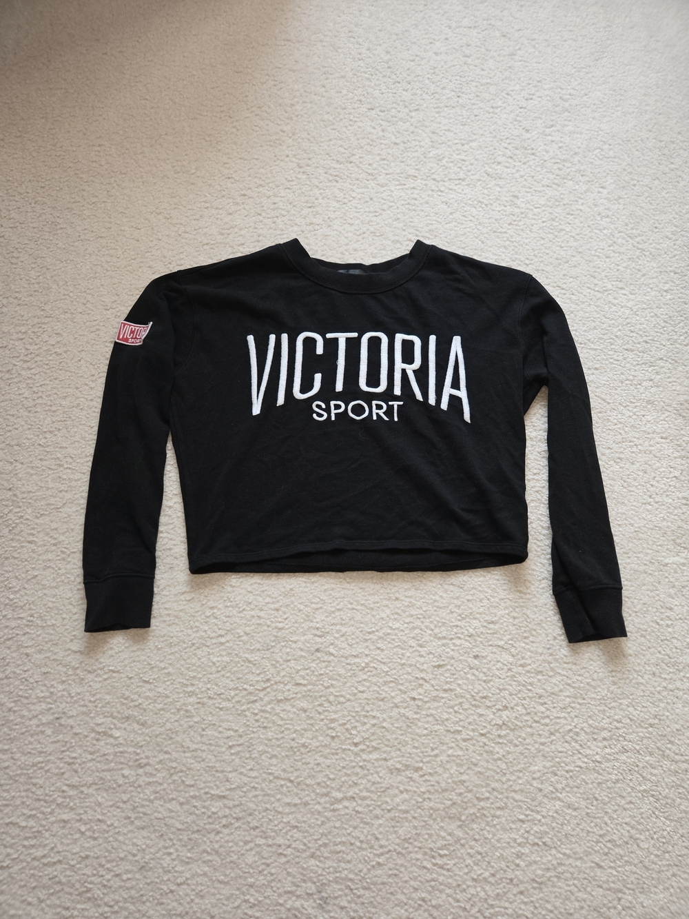 Victoria Sport Black Cropped Sweatshirt